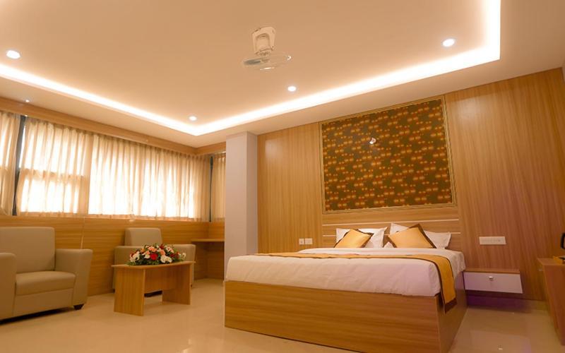 Hotel Emirates Kannangad Esterno foto